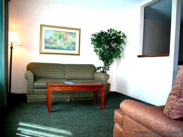 Red Roof Inn & Suites Monroe, Nc Esterno foto